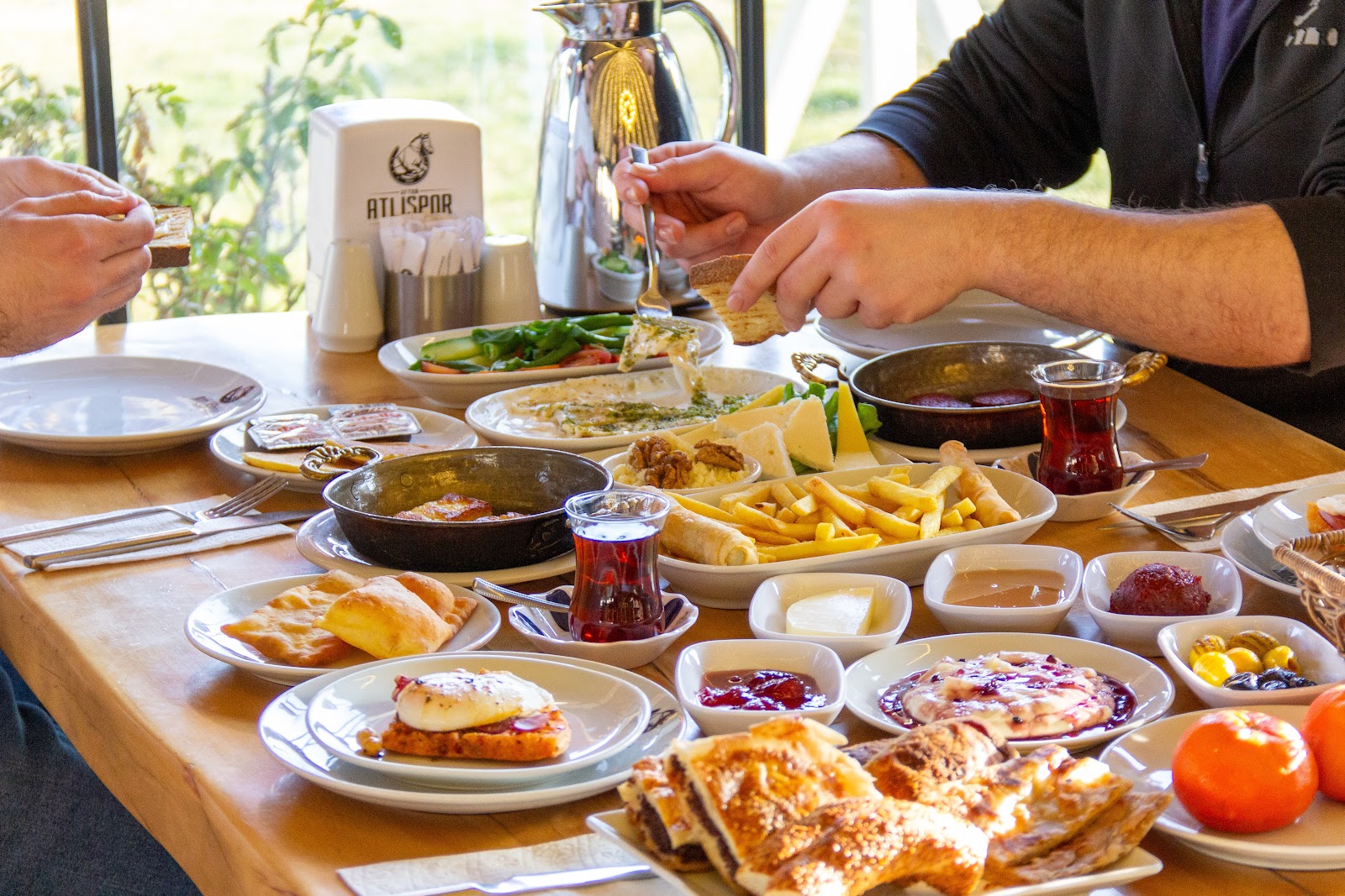 Afyon Atlı Spor Kulübü - Kongre Ve Balo Salonu - Çiftlik