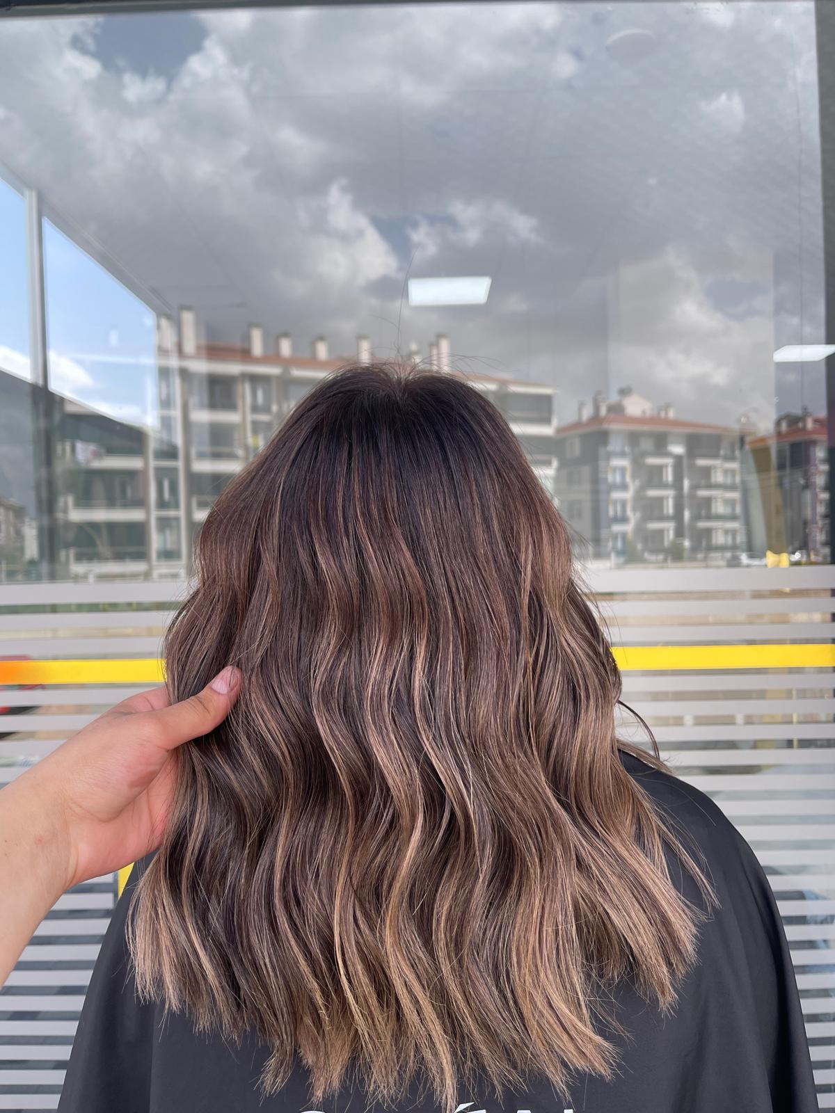 Afyon Hair Palace Bayan Kuaförü