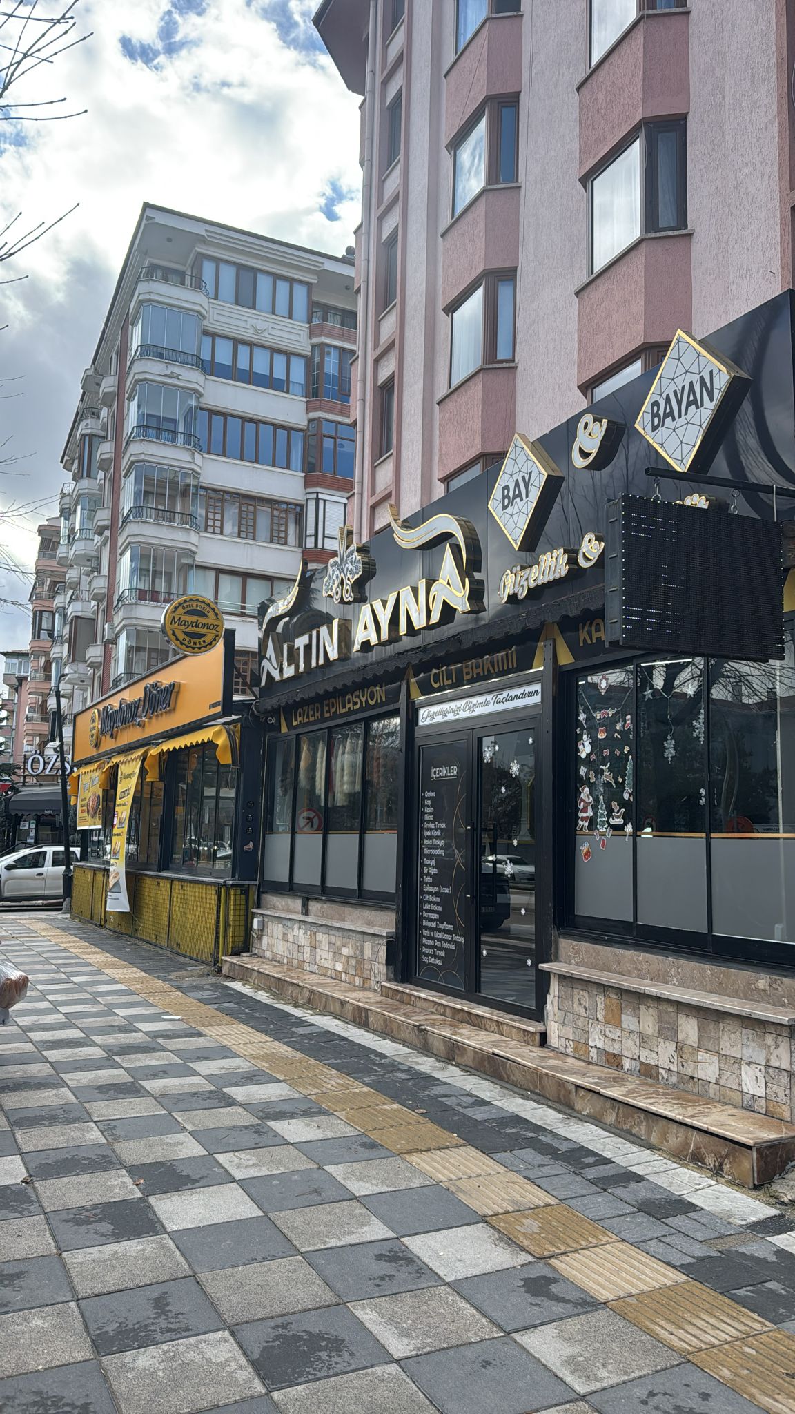 Altın Ayna Bay & Bayan Güzellik Ve Kuaför Salonu | Afyon Bay Bayan Lazer Epilasyon,cilt Bakımı,kalıcı Makyaj,gelin Saçı,ombre kır düğünü mekanı — Merkez