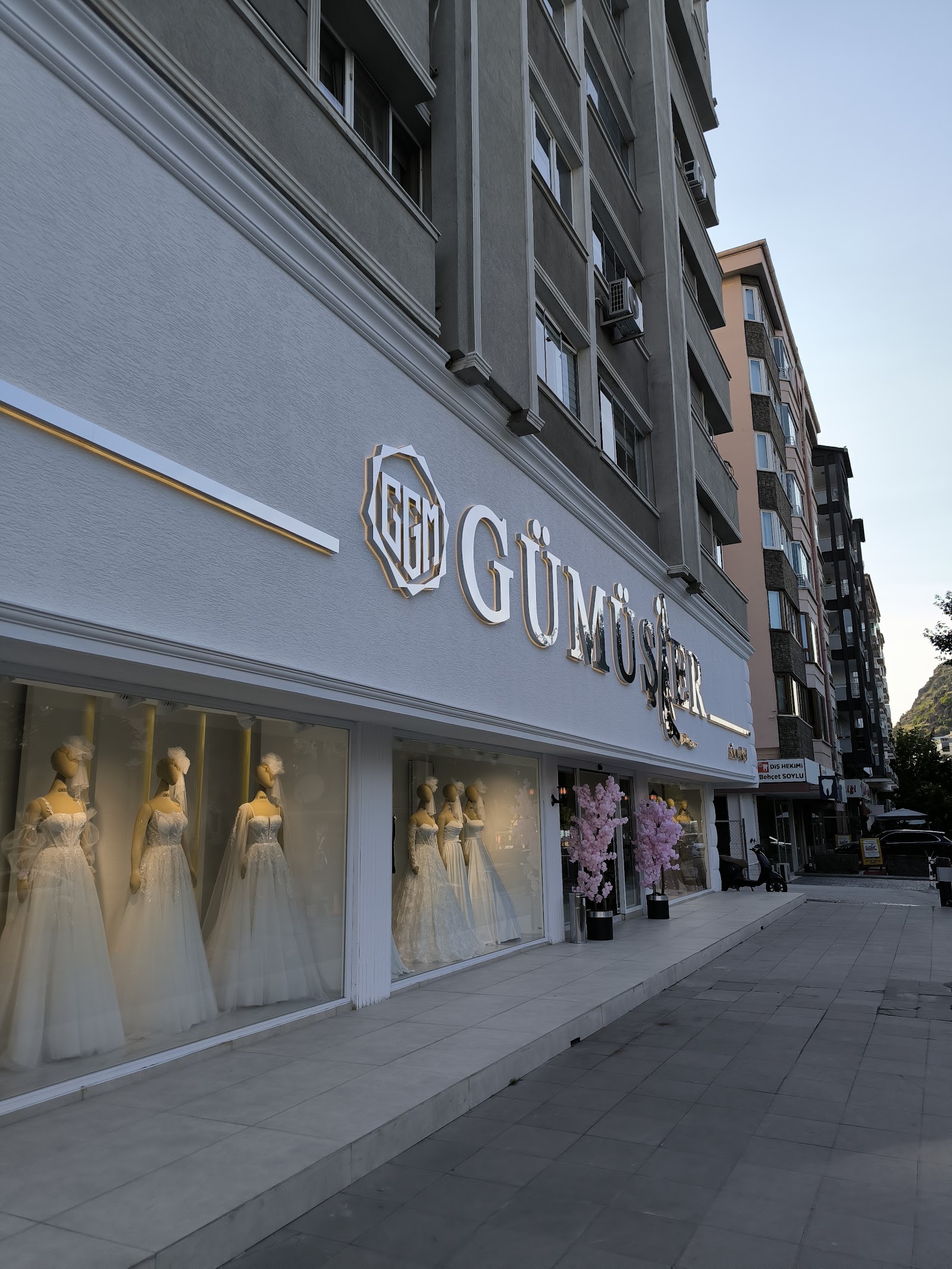 Gümüşler Giyim Afyon kır düğünü mekanı — Merkez