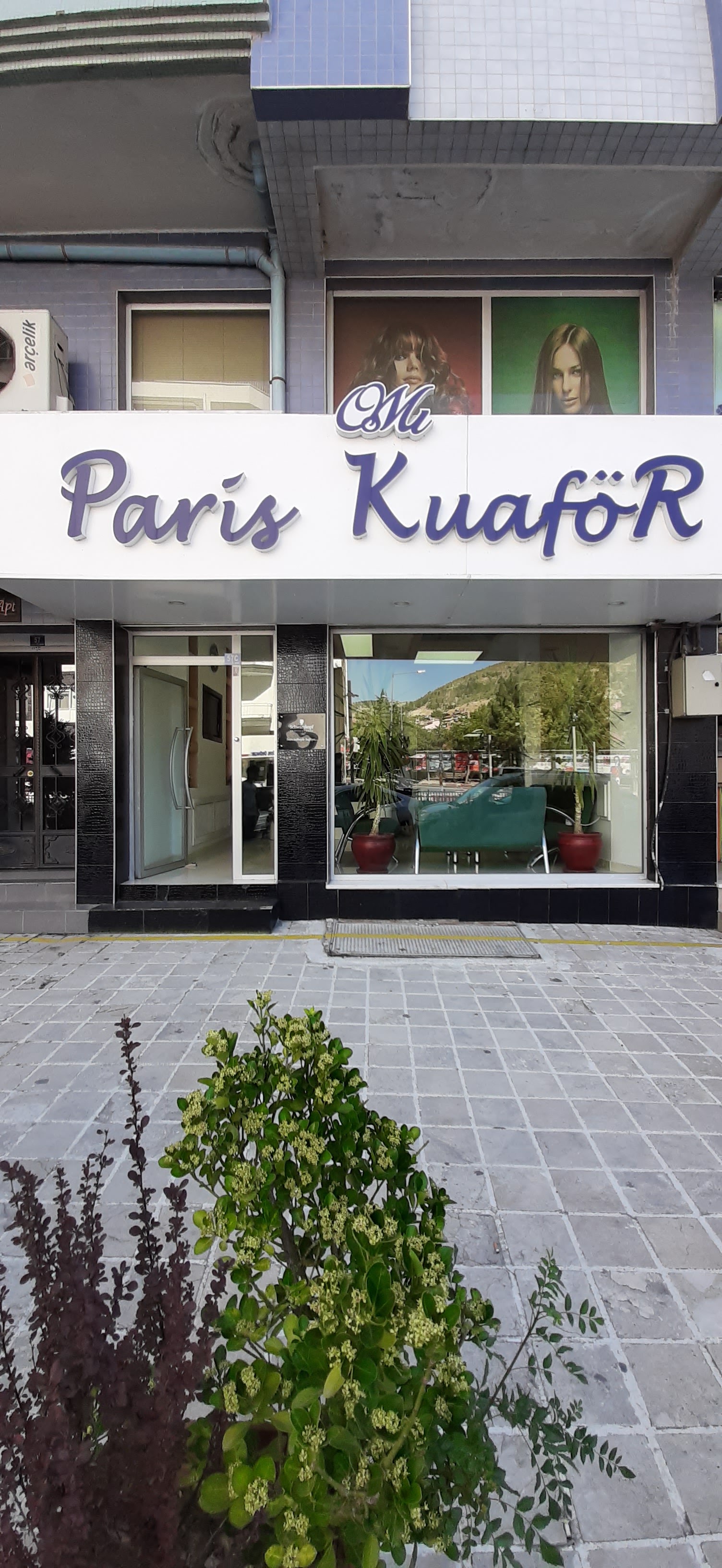 Paris Kuafor kır düğünü mekanı — Merkez